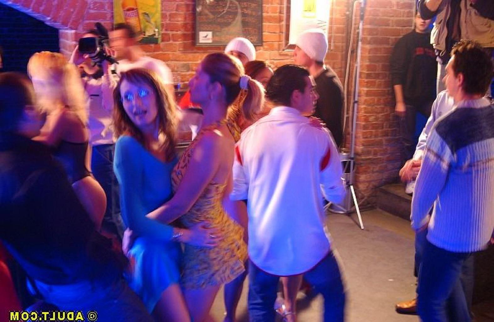 20P Good time at an Amsterdam sex club