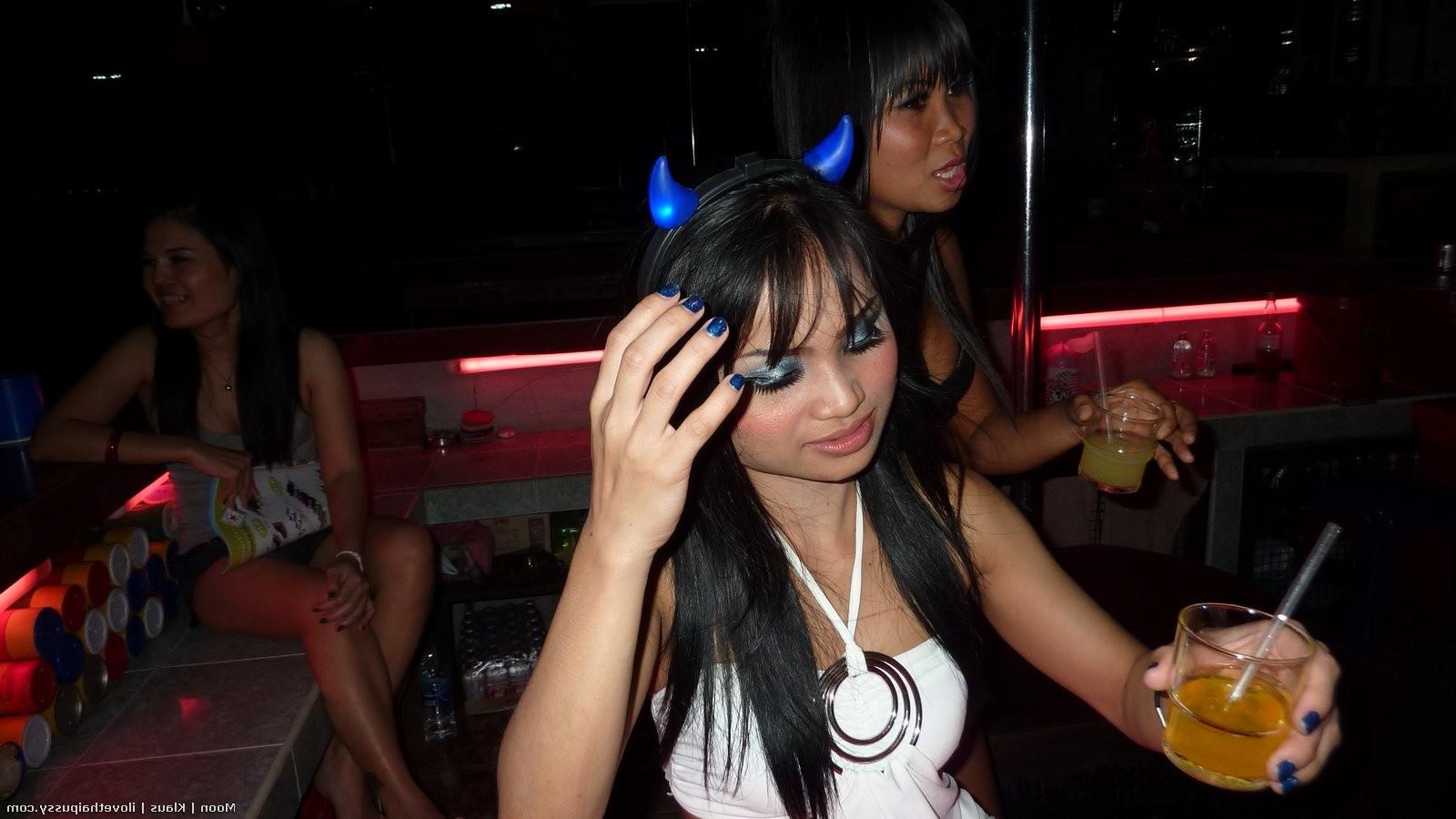 15P Filthy Amateur Thai Whore Ass Fucked No Condom Risky Anal Sex Asian Slut