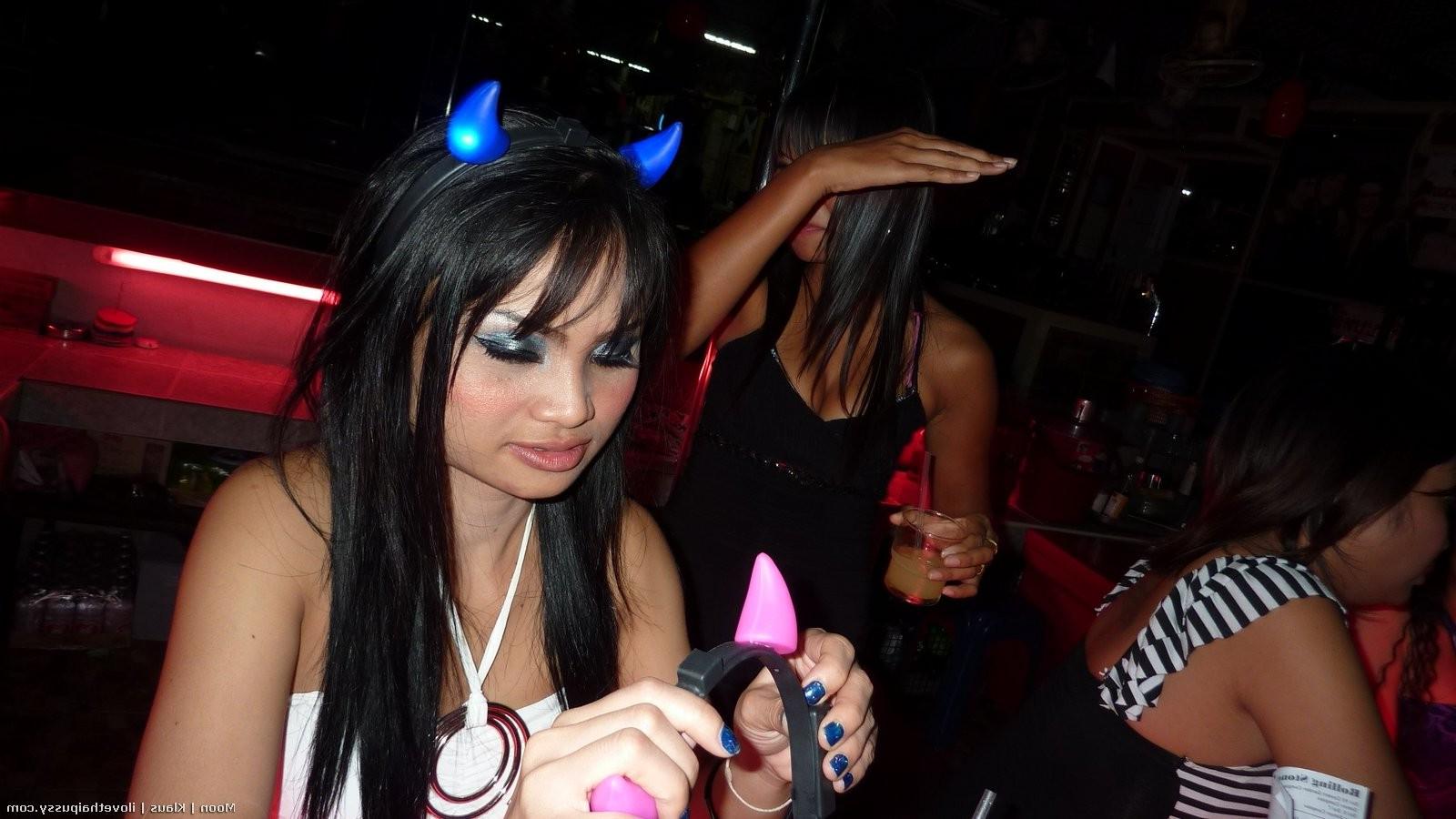 15P Filthy Amateur Thai Whore Ass Fucked No Condom Risky Anal Sex Asian Slut