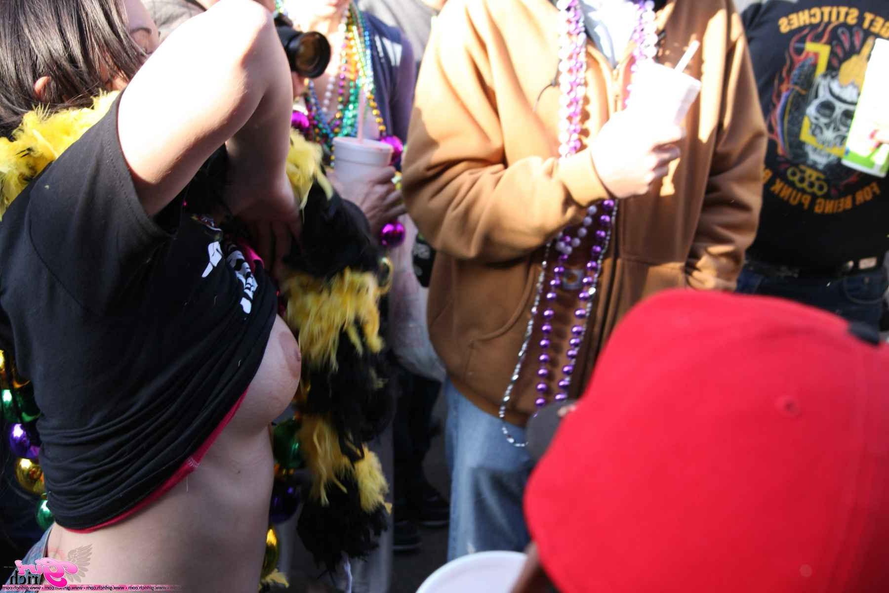 18P party in the street