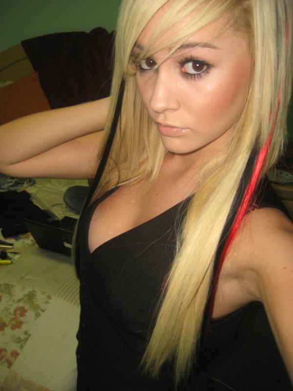 12P Amateur and dirty emo pics
