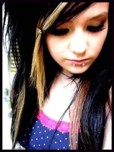 12P Real emo whores having fun