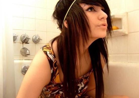 12P Slutty emo teen exposed online!