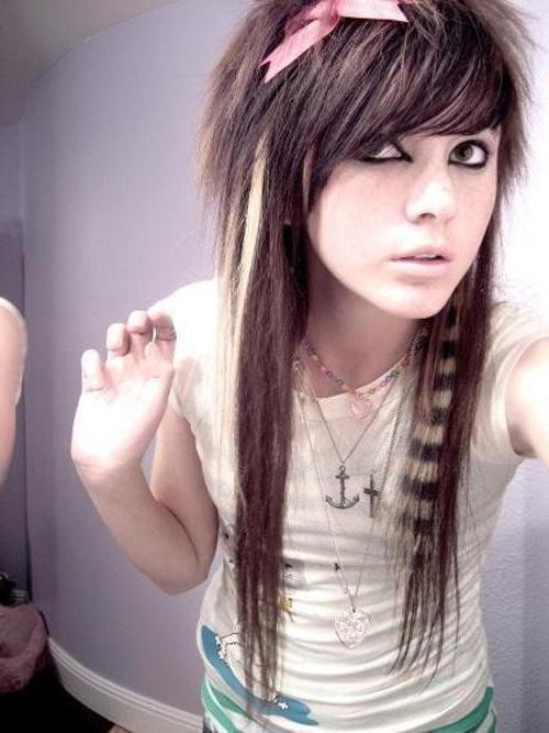 12P Slutty emo teen exposed online!