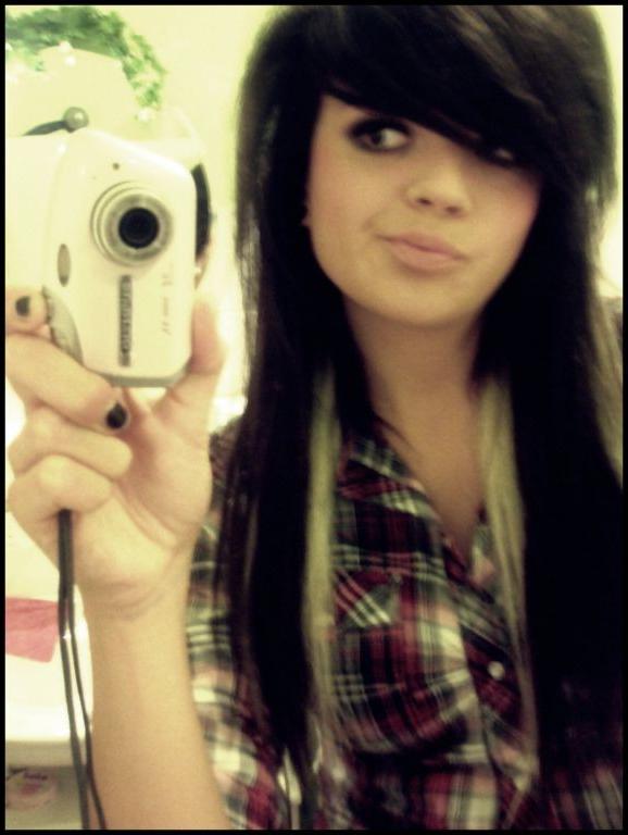 12P Mixed and hot pics of emo and alt girls