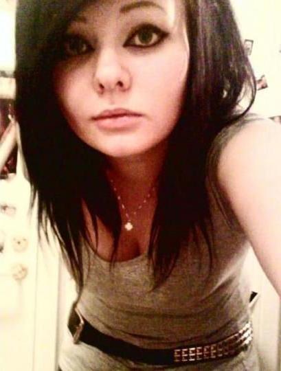 12P Amateur and sexy emo pictures
