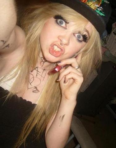 12P Amateur and sexy emo pictures