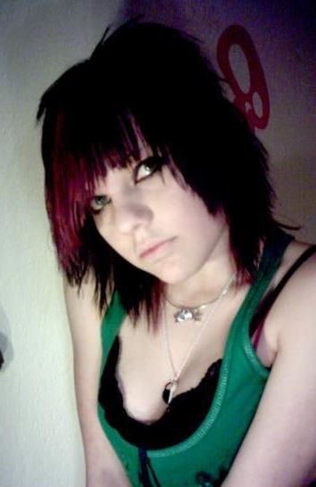 12P Amateur and sexy emo pictures