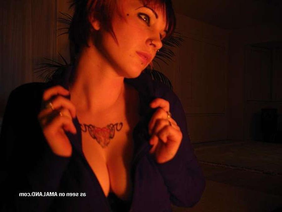 12P Emo honey teasing and posing at home