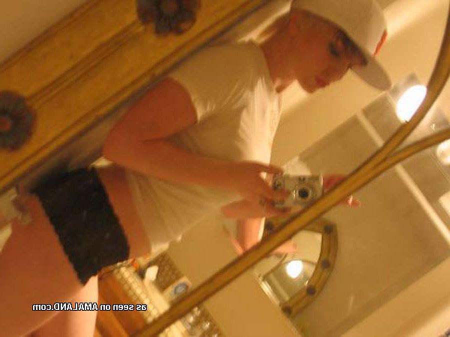 12P Emo honey teasing and posing at home
