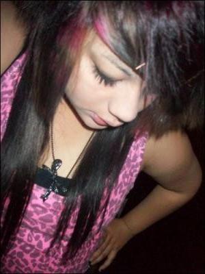 12P Amateur and sexy emo pictures
