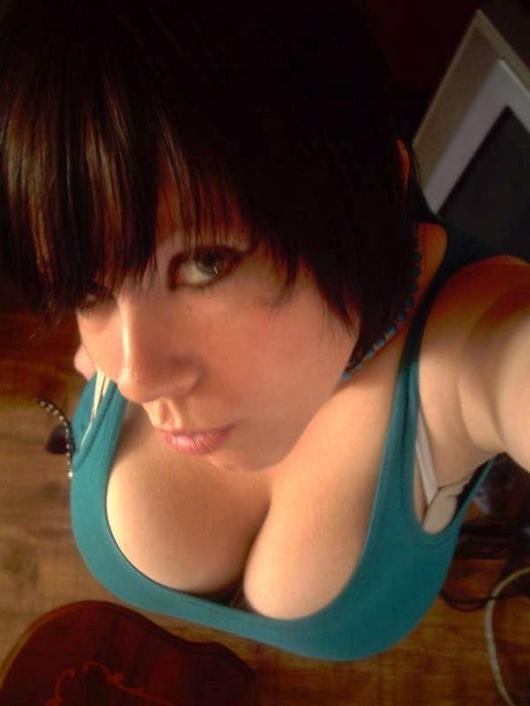 12P Emo teen selfshot pics