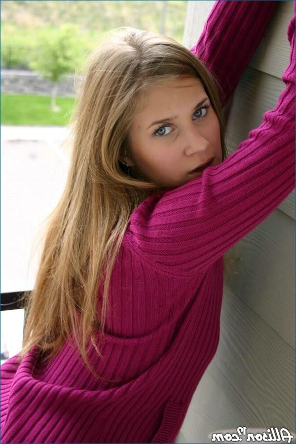 12P Allison flashing out on balcony