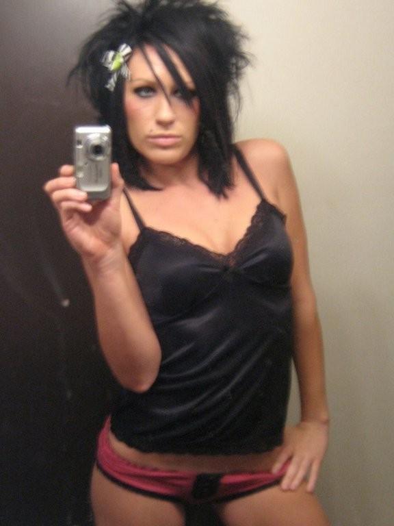 15P Homemade emo whores pics