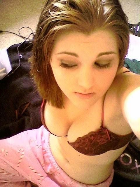 15P Emo sluts selfshot pictures and videos