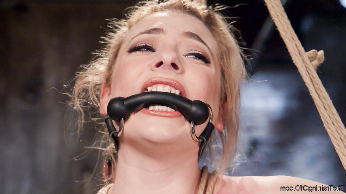 20P Anal slave Dahlia Sky must choose between pain and pleasure to please two demand
