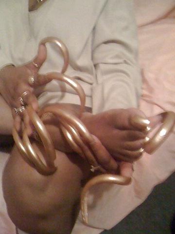 25P All toes and long toenails 