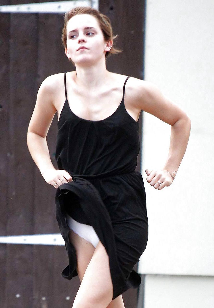 25P Celeb Oops And Upskirts 2 By twistedworlds