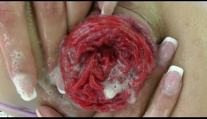 16P extreme anal fisting and speculum insertions