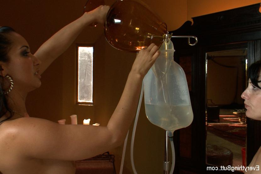 15P Ass play and anal kinky sex with come enema, shot reality style!