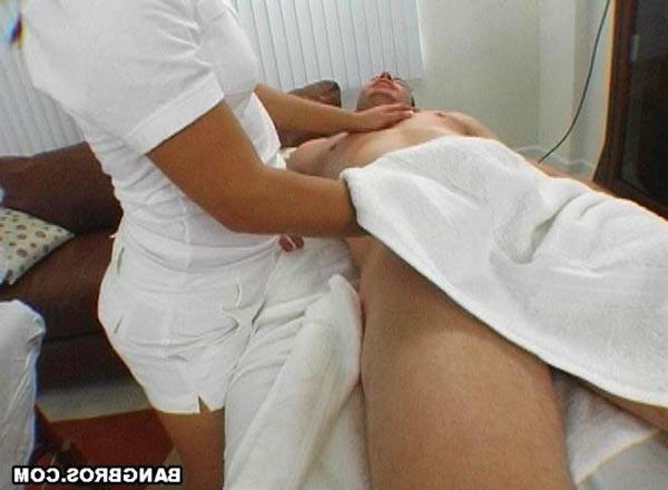 17P Lets relax........and watch some ass!!!