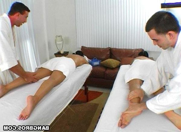 17P Lets relax........and watch some ass!!!