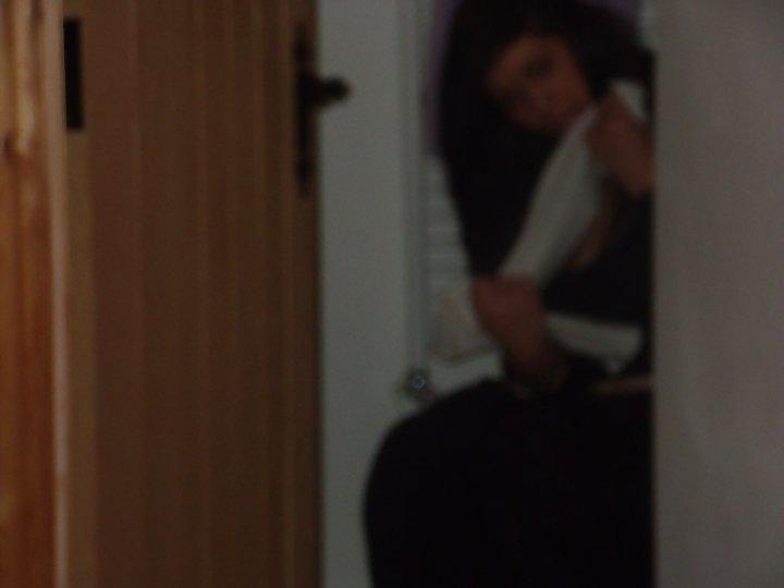 20P Teens on Toilets