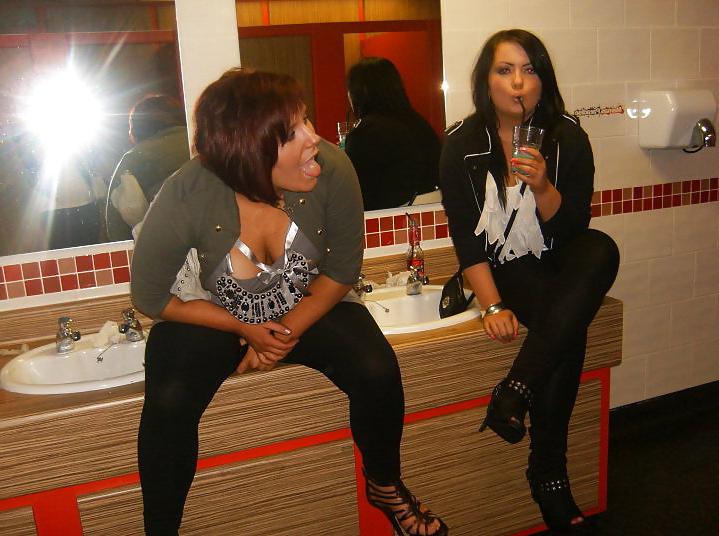 20P Teens on Toilets