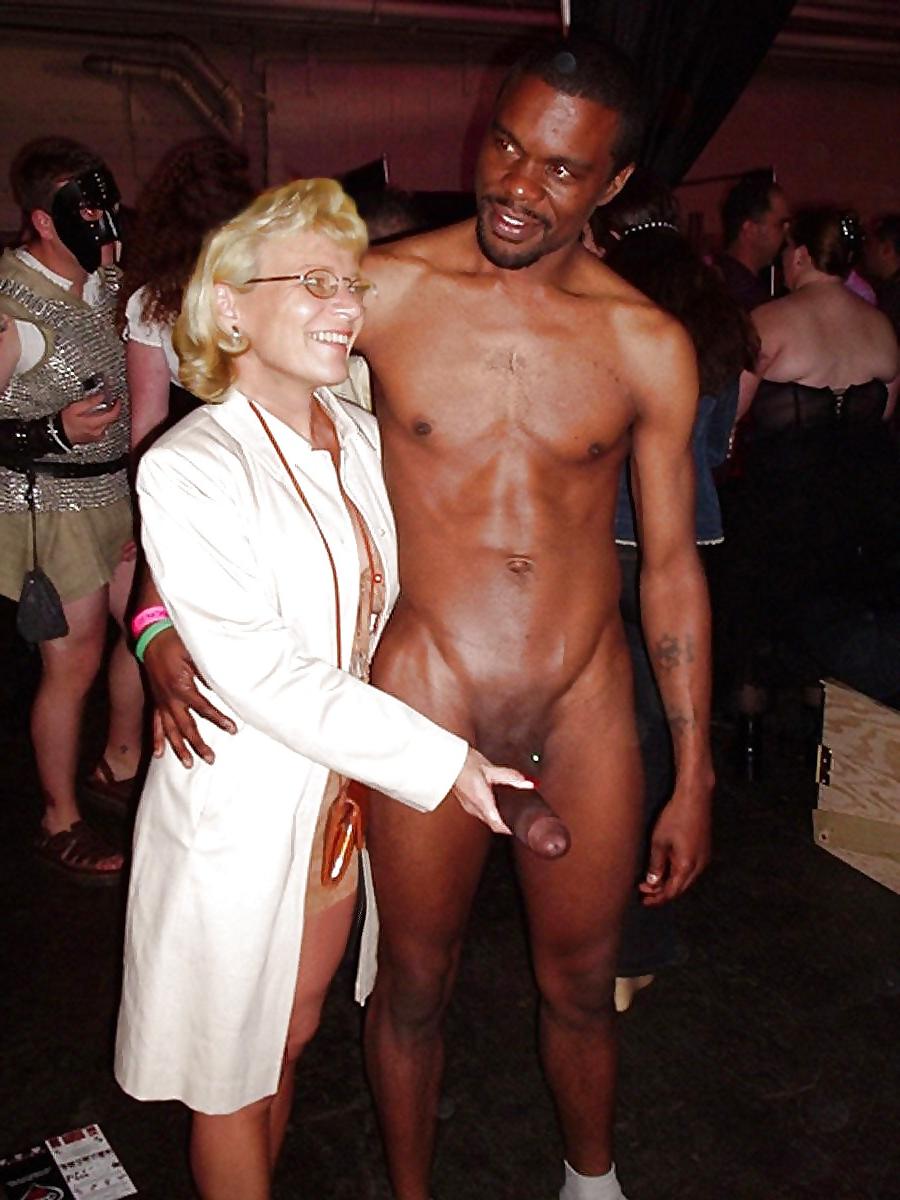 25P Cuckold Wives