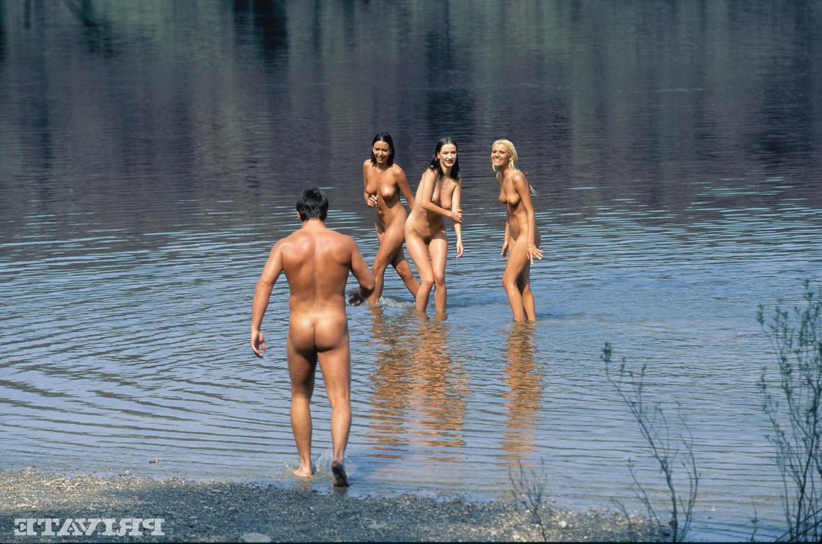 8P Classic private anal pictures