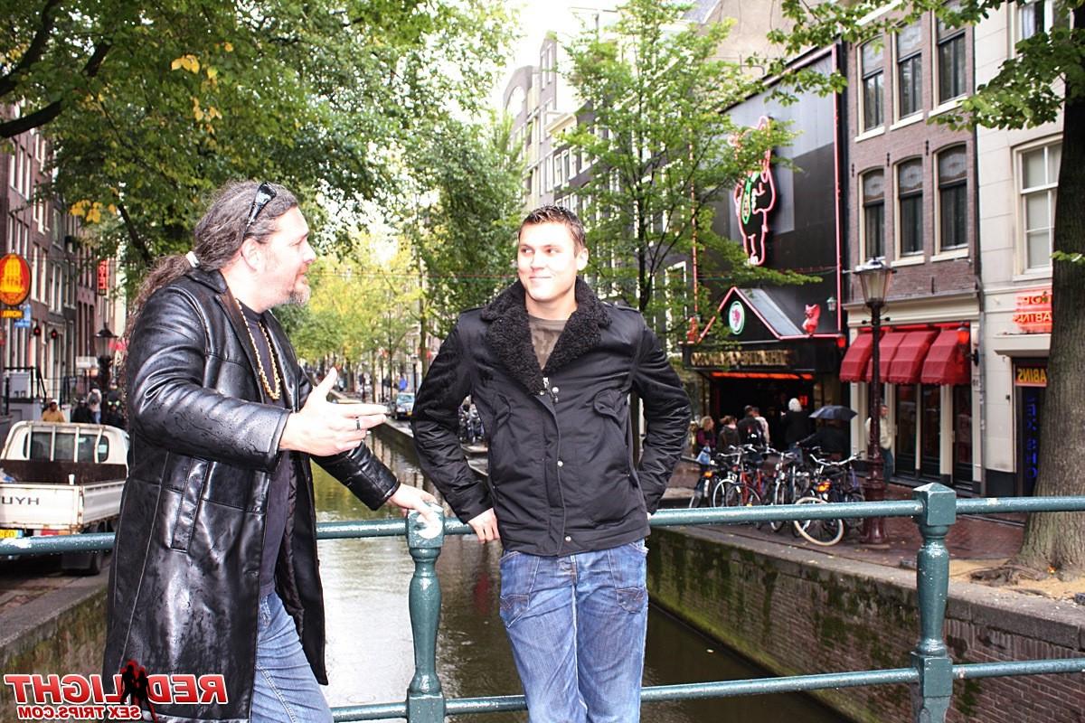 14P Skinny pale Amsterdam hooker working a guy for some money