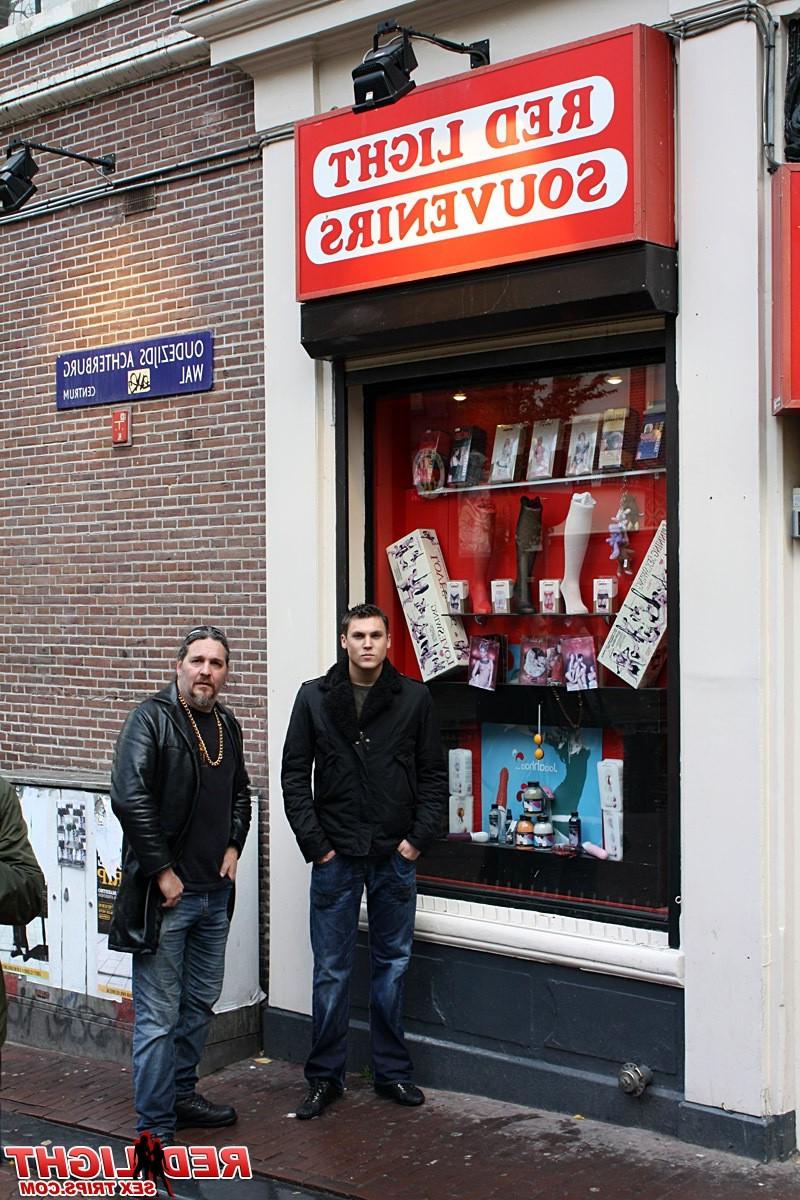 14P Skinny pale Amsterdam hooker working a guy for some money