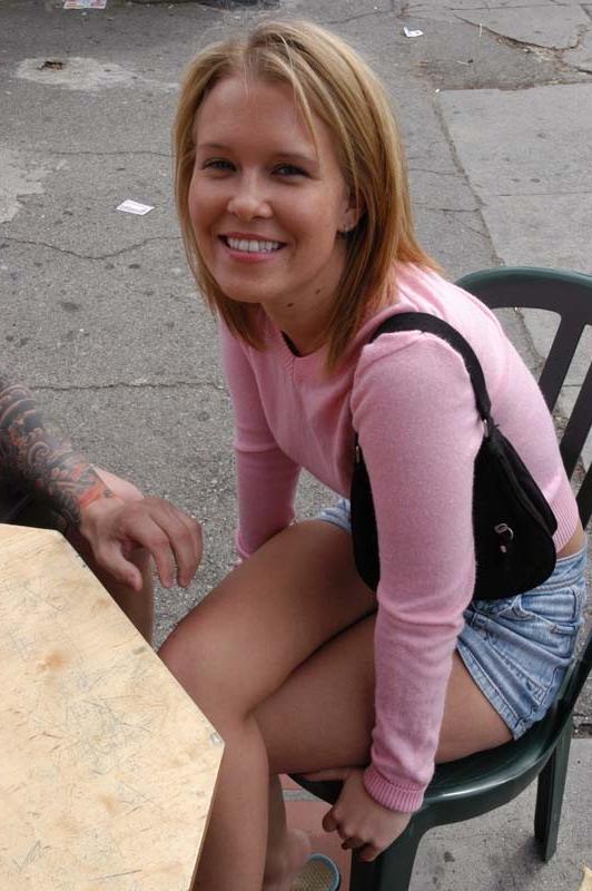 16P Anal fucked blond doubles up her blow job performance