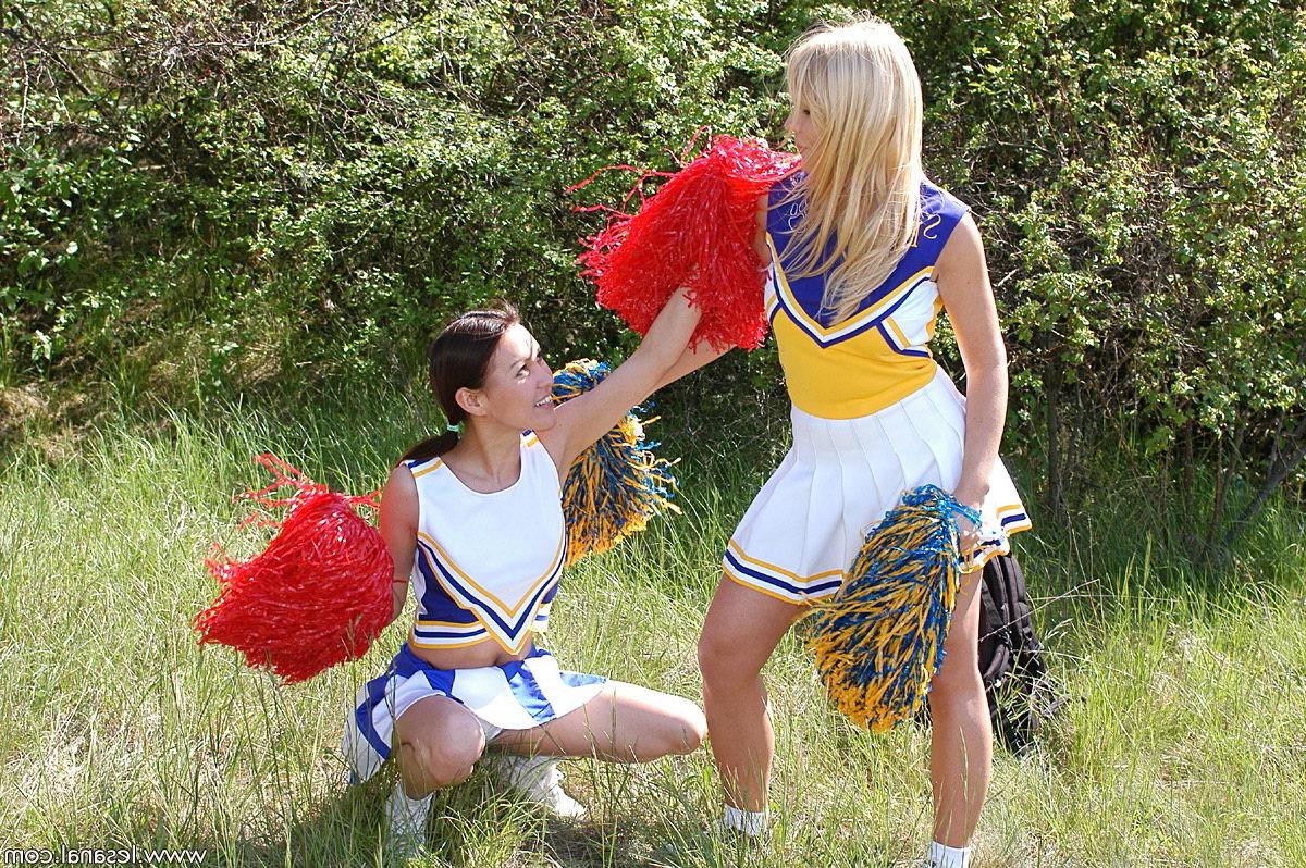 16P Agnes &amp;amp; Jane fuck each other in the ass