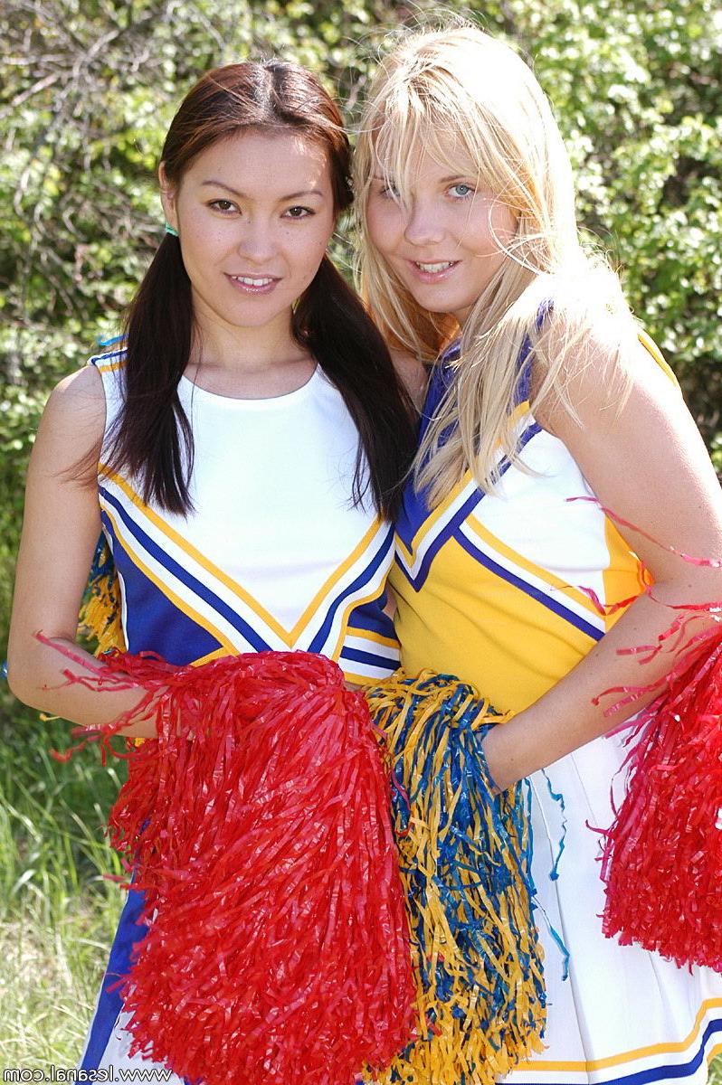 16P Agnes &amp;amp; Jane fuck each other in the ass