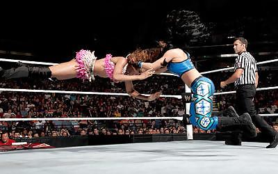 25P Alicia Fox - WWE Diva  mega collection 