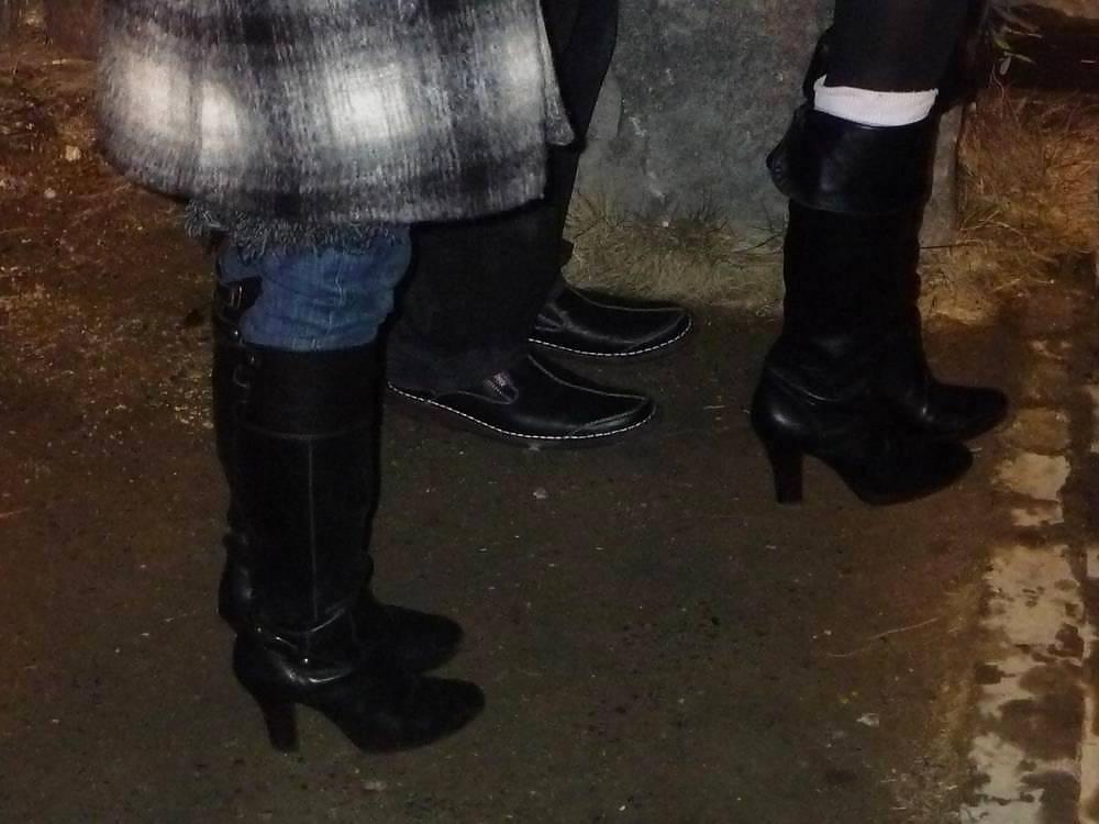 14P Japanese Candids - Feet on the Street 17