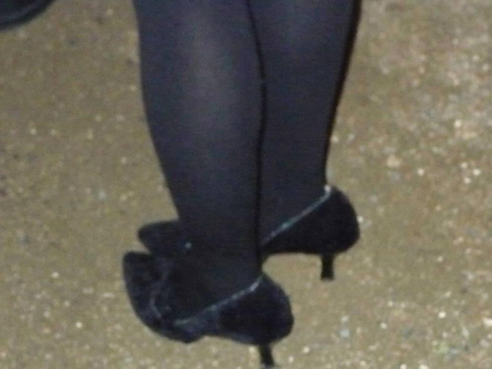 14P Japanese Candids - Feet on the Street 17