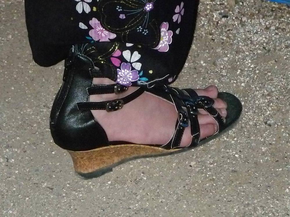13P Japanese Candids - Feet on the Street 20