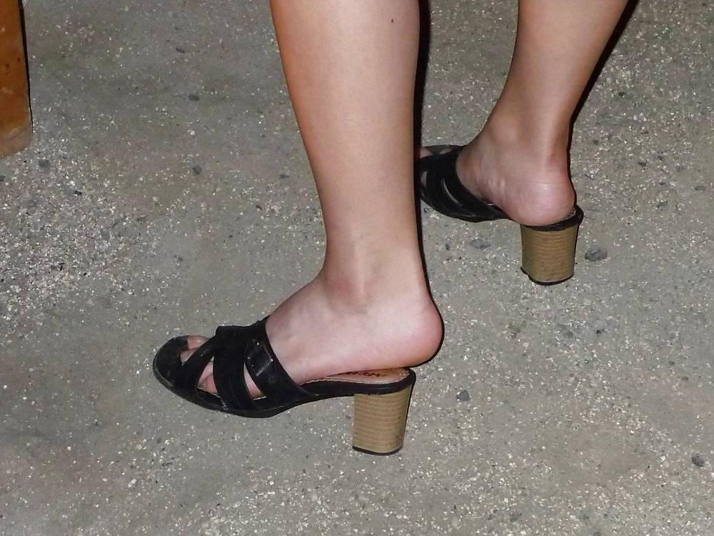 13P Japanese Candids - Feet on the Street 20