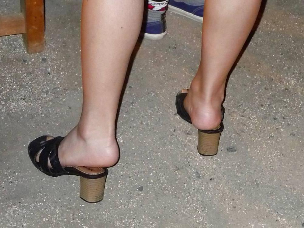 13P Japanese Candids - Feet on the Street 20