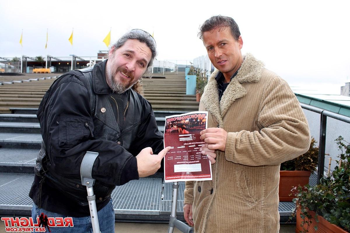 14P Real Amsterdam prostitute pounded by this horny tourist