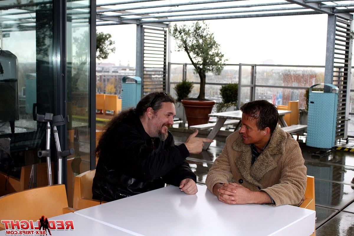 14P Real Amsterdam prostitute pounded by this horny tourist