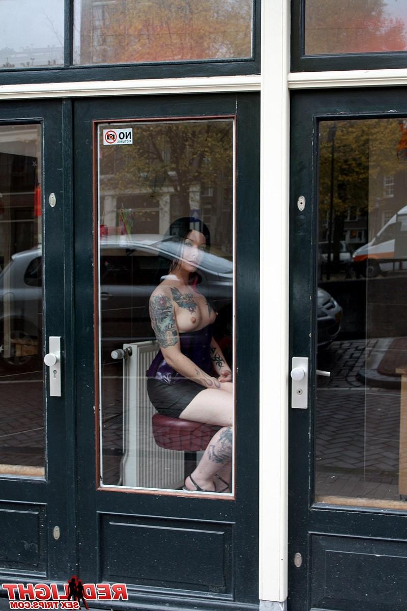 14P Real Amsterdam prostitute pounded by this horny tourist