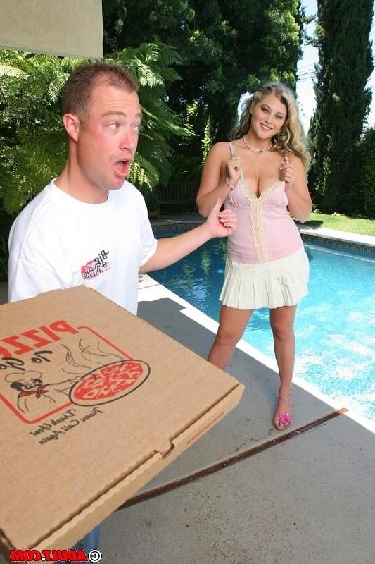 16P hungry babe sucking cock through a pizza