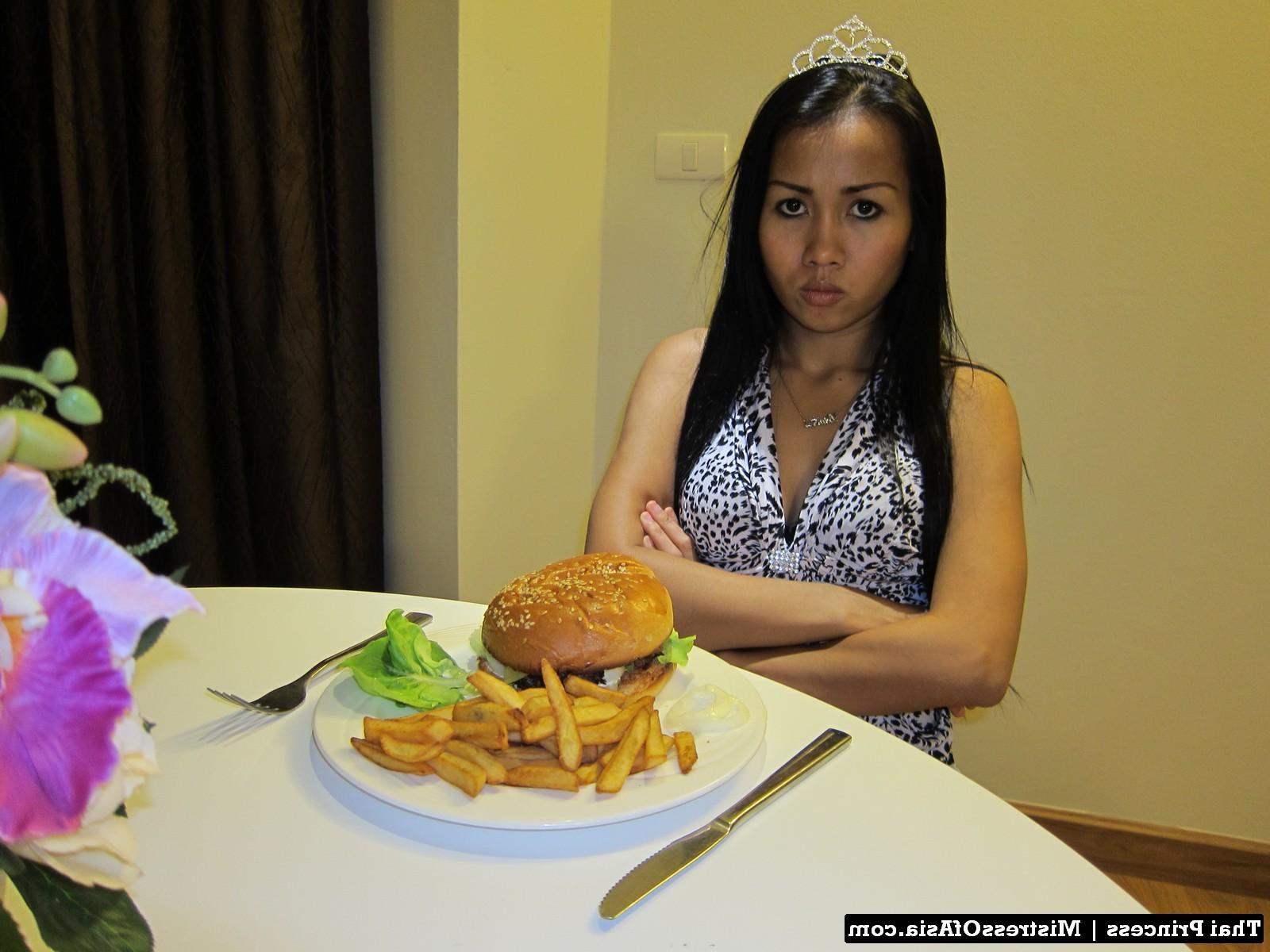 12P Thai Princess eating burger
