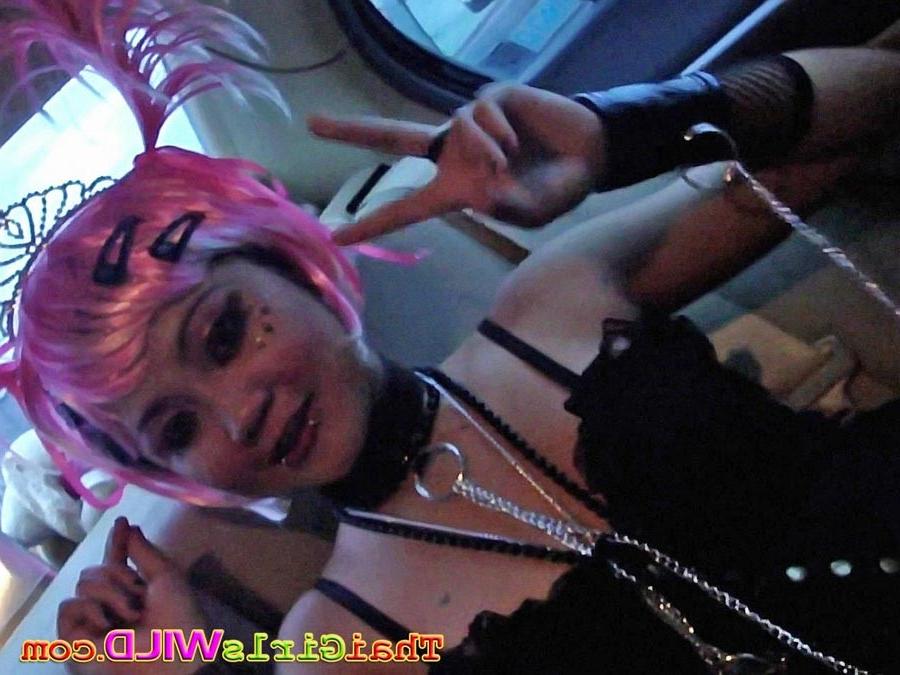 16P Emo Thai hottie doing selfshot pics. Febe loves to show off