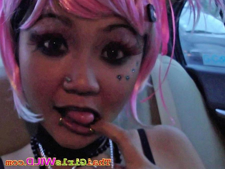 16P Emo Thai hottie doing selfshot pics. Febe loves to show off