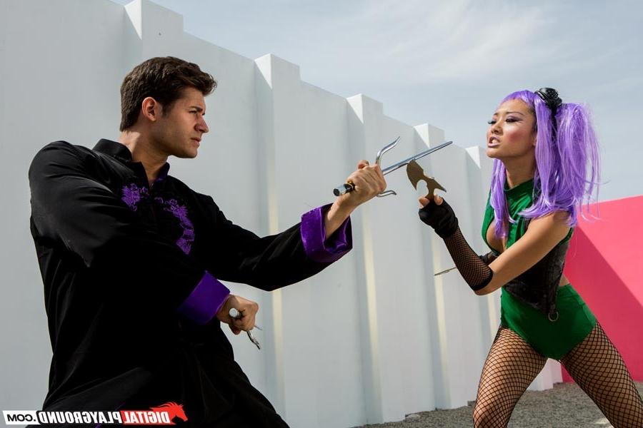 15P Alina Li and master