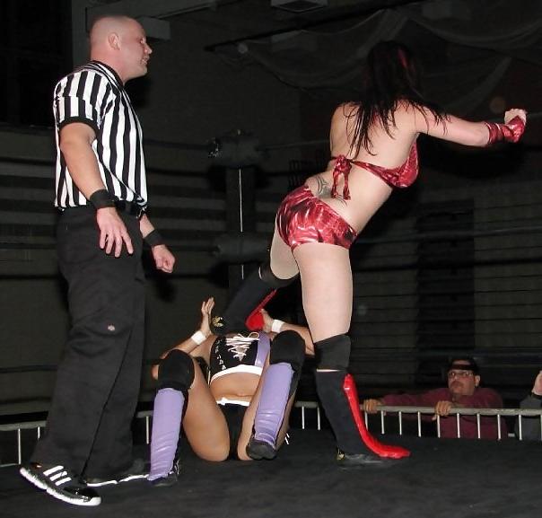 25P Annie Social - indie  wrestling babe mega collection